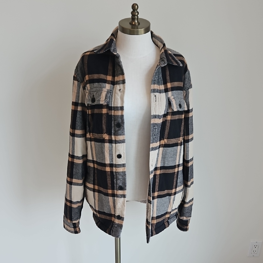 Hollister Black and Cream Plaid Utility Jacket